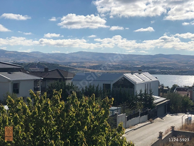 GÖLBAŞI KARŞIYAKA MAHALLESİNDE BİRCANDAN  8+2  GÖL MANZARALI 710m² ARSA İÇERİSİNDE MÜSTAKİL VİLLA - Görsel 8