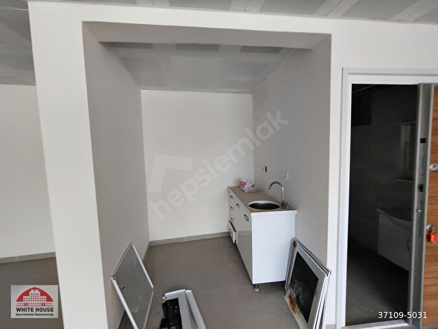 CUMHURİYET MEYDANI CEPHELİ 60 m² DENİZ MANZARALI OFİSLER - Görsel 24