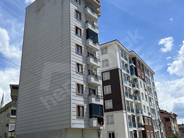 PENDIK ESENLER MAHALLESINDE METROYA YAKIN SATILIK DAIRE 2+1