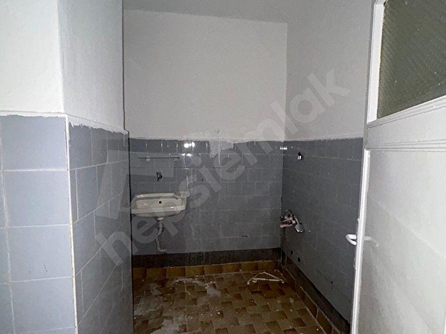 EFE GAYRİMENKULDEN KİRALIK 3+1  CADDE ÜSTÜ ÖN CEPHE - Görsel 17