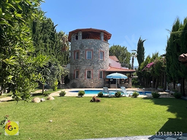 GAYRİMENKULPLUS/DALAMAN KARAÇALI DA EŞSİZ MİMARİDE SATILIK VİLLA