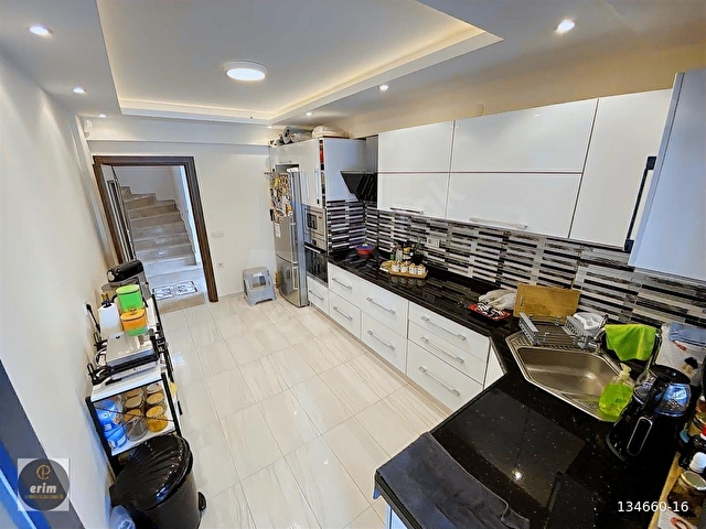 Güre İskeleye Yakın 7+1 Lüks Eşyalı, 3.5 Katlı Müstakil Villa - Görsel 24