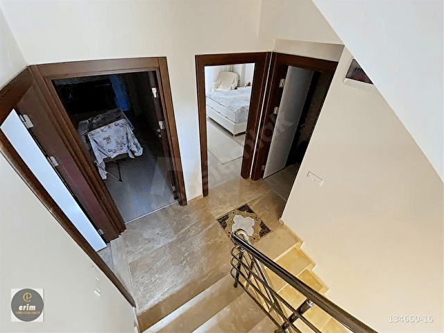 Güre İskeleye Yakın 7+1 Lüks Eşyalı, 3.5 Katlı Müstakil Villa - Görsel 10