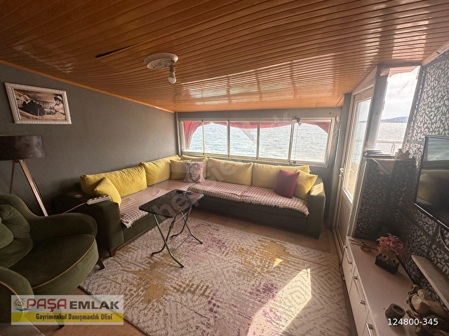 ÇANDARLI SAHİL PLAJ CADDESİNDE DENİZE SIFIR SATILIK BİNA - Görsel 21