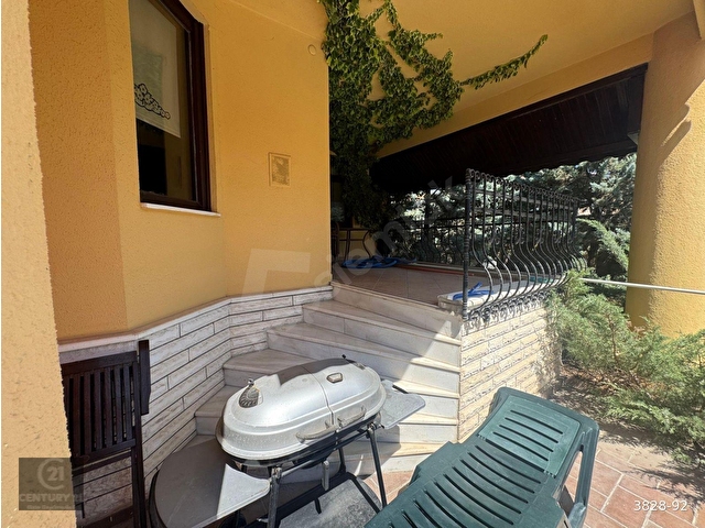 GÖLBAŞINDA 1500 m² ARSA İÇİNDE HAVUZLU 7+1 SATILIK LÜKS VİLLA - Görsel 17
