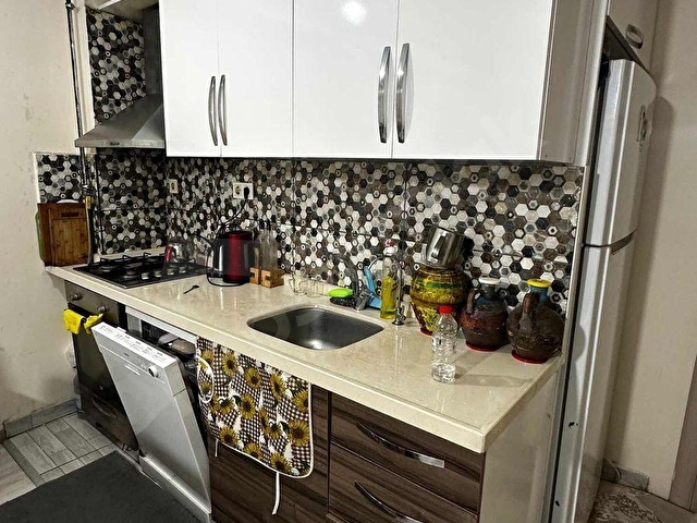 TEVFİKBEYDE 2+1 BALKONLU 90m2 YÜKSEK GİRİŞ - Görsel 13