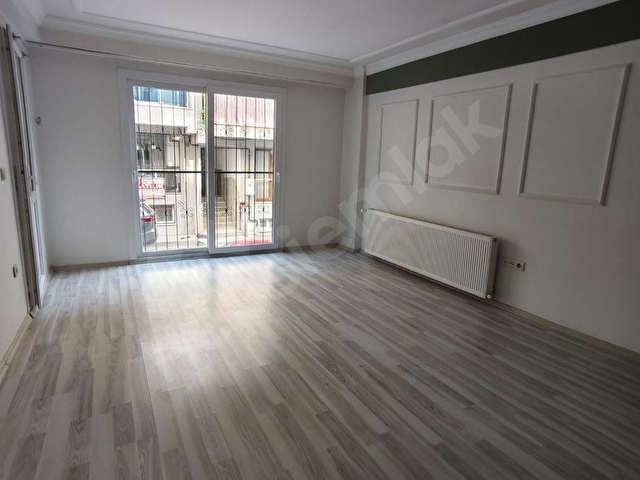 Küçük Çiğli Mahallesinde Ebeveyn Banyolu 3+1 Kiralık Daire - Görsel 17