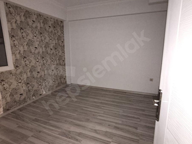 Küçük Çiğli Mahallesinde Ebeveyn Banyolu 3+1 Kiralık Daire - Görsel 10
