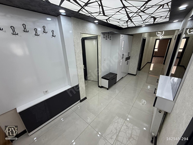 GÜNSAZAK CADDESİ ÜZERİ ARA KATTA GENİŞ OTURUM SATILIK 3+1 DAİRE - Görsel 8