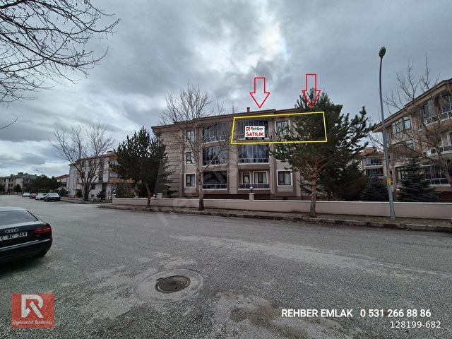 REHBER EMLAKTAN BEYKENT SİTESİNDE 220 M2 SATILIK 4+1 DAİRE 3.KAT - Görsel 2