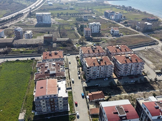 Lapsekinin Nezih Bölgesinde 110m² Net Site İçerisinde 3+1 Daire - Görsel 12