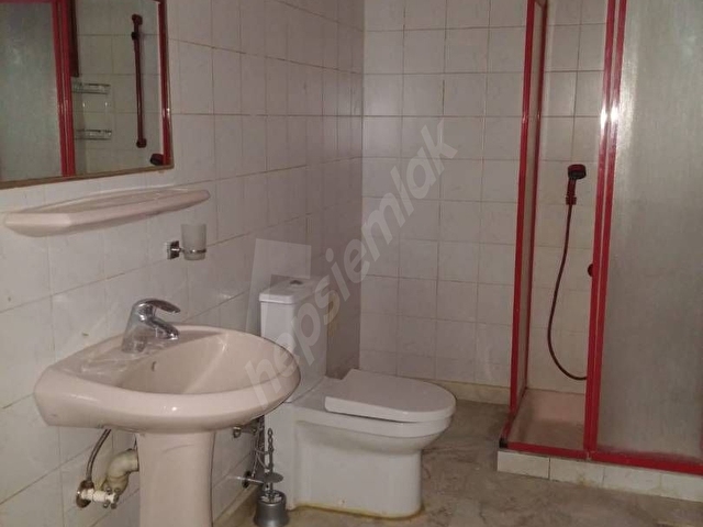 ÇANKAYA-MENEVİŞDE 4+1 210 m2 2 BANYO KAPALI VE AÇIK GARAJLI - Görsel 23