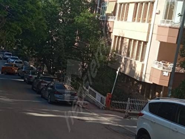 ÇANKAYA-MENEVİŞDE 4+1 210 m2 2 BANYO KAPALI VE AÇIK GARAJLI - Görsel 27
