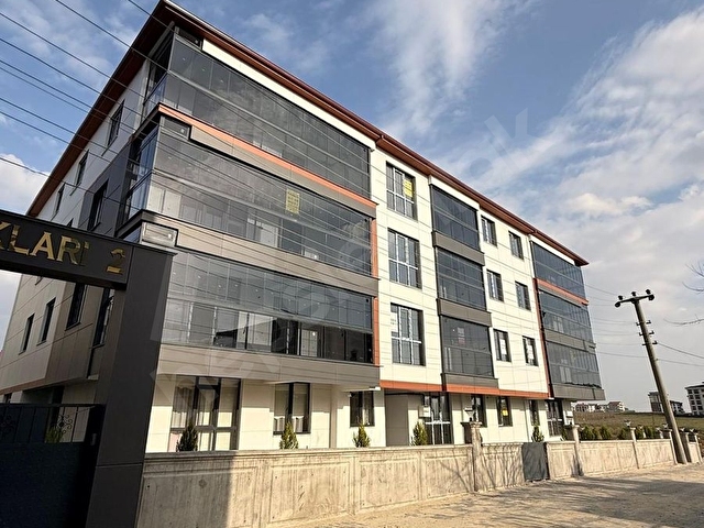 ÇORLU HATİP MAHALLESİNDE SATILIK 2+1 SIFIR SİTE İÇİNDE DAİRE - Görsel 2