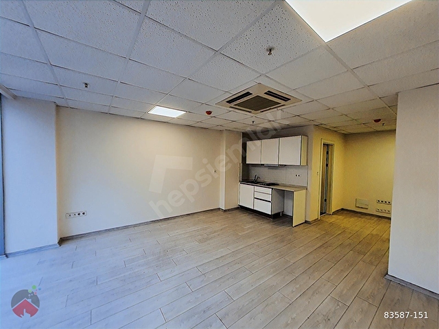 İzmir Gıda Çarşısında 1+0 Oda 42 m2 Net Kiralık Ofis - Görsel 6