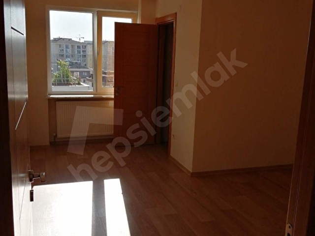 ÇEKMEKÖY TAŞDELENDE SİTE İÇİNDE KİRACILI DAİRE 7 KATTA - Görsel 2