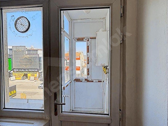 İSTASYON CADDESİ ÜZERİNDE MERKEZİ KONUMDA FIRSAT DAİRE - Görsel 21