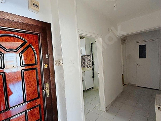 İSTASYON CADDESİ ÜZERİNDE MERKEZİ KONUMDA FIRSAT DAİRE - Görsel 2