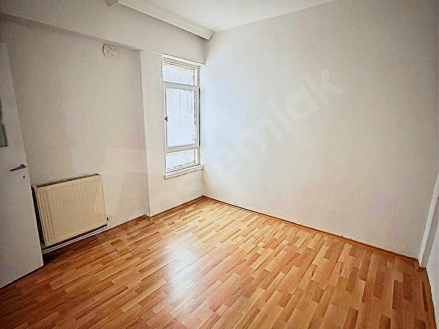 İSTASYON CADDESİ ÜZERİNDE MERKEZİ KONUMDA FIRSAT DAİRE - Görsel 10