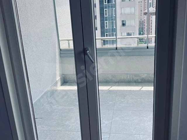 BEŞTEPE DE KÜLLİYE KARŞISI IHLAMUR SİTESİNDE 5+1 DUBLEKS DAİRE - Görsel 16