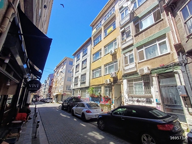 Kadıköy Rasimpaşa Mahallesinde & 2+1 Kiralık 80m2 Daire & - Görsel 4