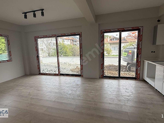 Cumhuriyette 2+1 Bahçe Katı Daire Kiralıktır - Görsel 11