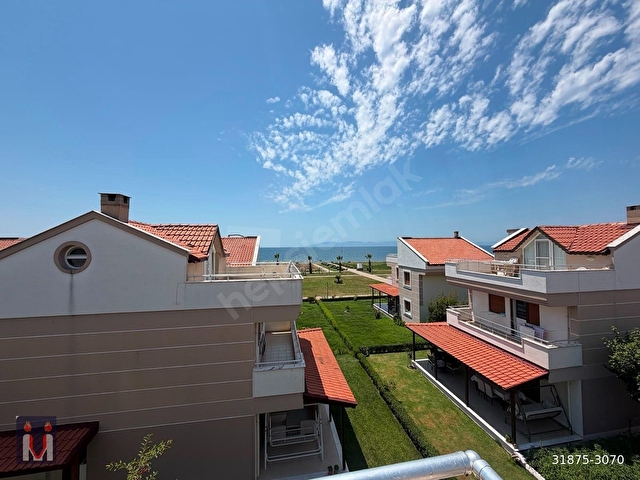 DİKİLİ ÜMMETOĞLUNDAN DENİZE SIFIR 3.SIRA 200 m² BAHÇELİ 4+1 VİLLA - Görsel 5
