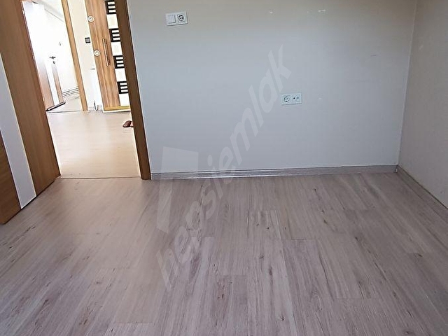 MAVİGÜN KOLEJİ ÜSTÜ 2 AYRI DAİRE ŞEKLİNDE KULLANŞLI DUBLEX DAİRE - Görsel 17