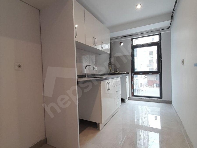 Bahçelğevler basınsitesinde 2+1 sıfır binada kiralık daire - Görsel 3