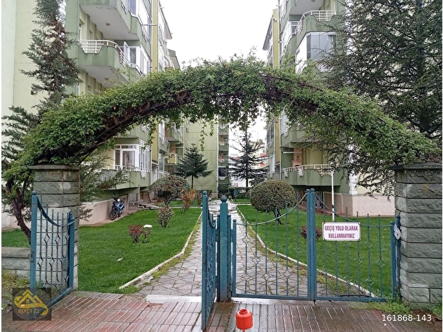Edirne Fatih Mah. Medi Blokları 2. Kısımda Satılık 3+1 Daire