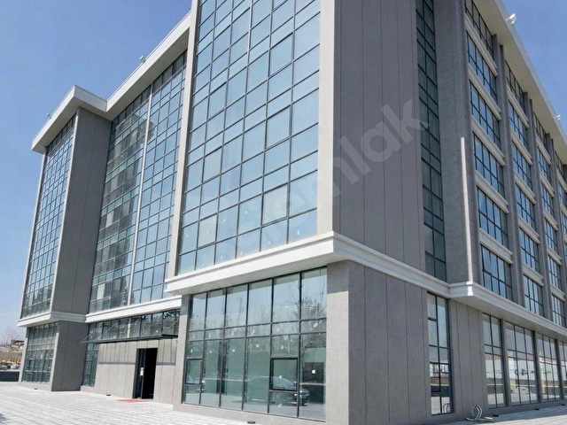 Ankara Çankaya Mustafa Kemal Mahallesi’nde 2 + 1 ofis