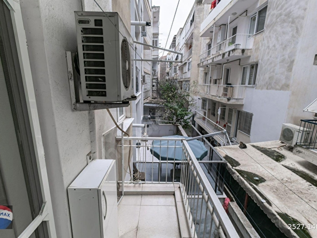 Karşıyaka Alaybeyde Tadilatlı Çift Cepheli 2+1 Satılık Daire - Görsel 25