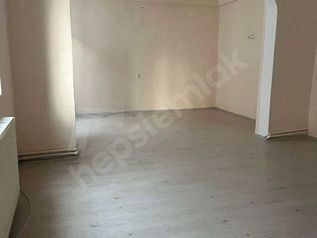 ZİRVE EMLAKTAN YENİ MAH.DE KİRALIK 3+1 DAİRE - Görsel 6