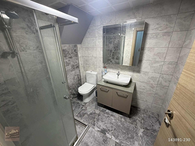 YENİKÖY DE KİRALIK 1+1 EŞYALI DUBLEKS ANA CADDE ÜZERİ DAİRE - Görsel 12