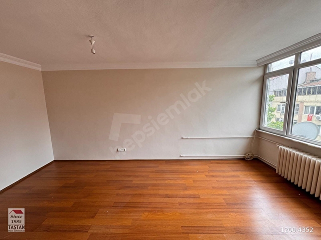 1. LEVENT FECRİEBCİOĞLU SOKAKTA 125 M2 3+1 FERAH DAİRE - Görsel 4