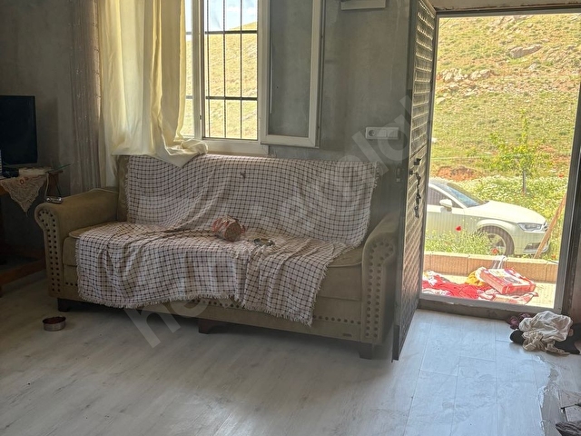 Niğde Çamardı Yaylalık arsalı ev 55m2 1719m2 arsa - Görsel 5