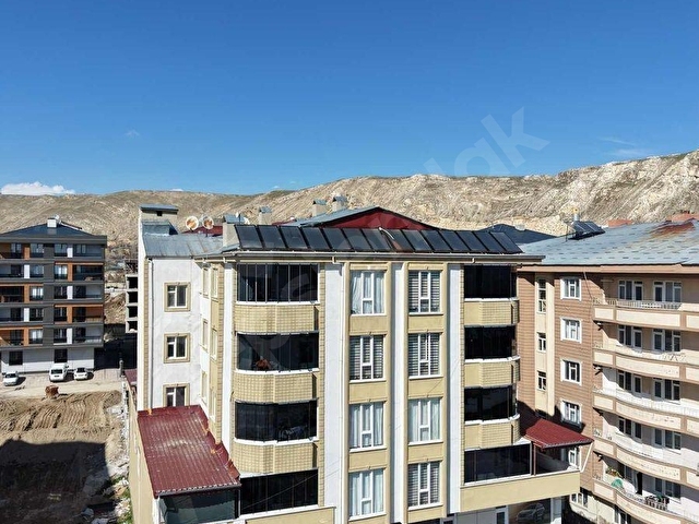 erciş kiralık elektrik su doğalgaz internet ortak gider dahil - Görsel 11