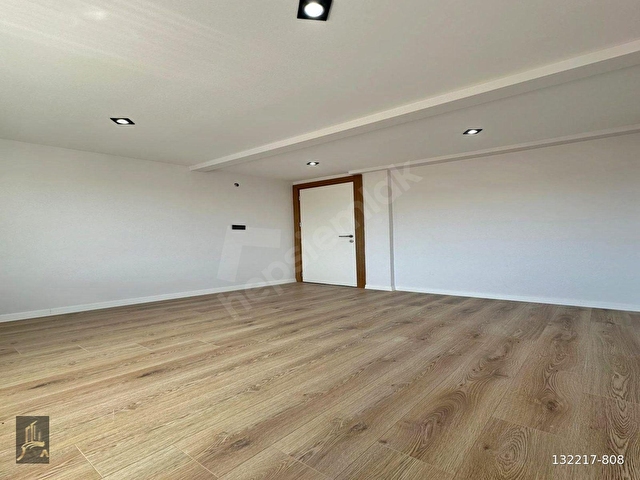 GÜZELYURT MAHALLESINDE METROBÜSE YAKIN SIFIR 4+2 DUBLEKS DAİRE - Görsel 12