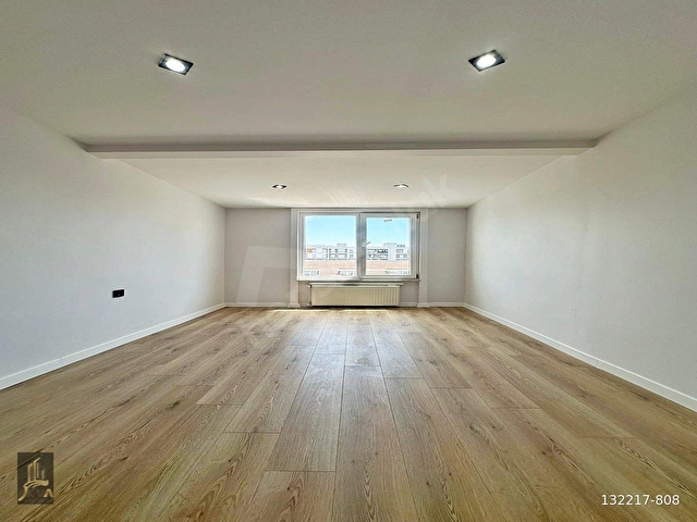 GÜZELYURT MAHALLESINDE METROBÜSE YAKIN SIFIR 4+2 DUBLEKS DAİRE - Görsel 9