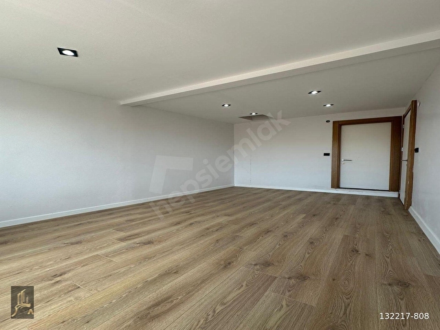 GÜZELYURT MAHALLESINDE METROBÜSE YAKIN SIFIR 4+2 DUBLEKS DAİRE - Görsel 7