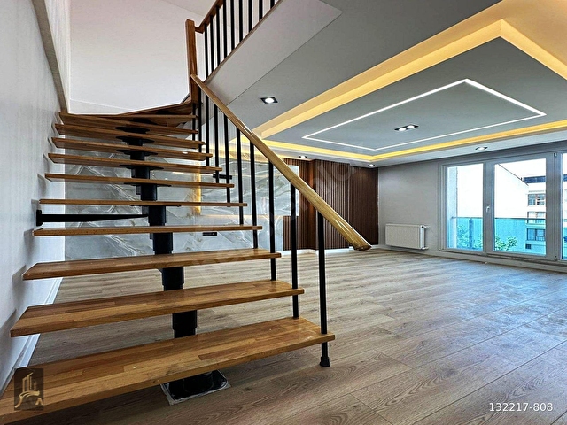 GÜZELYURT MAHALLESINDE METROBÜSE YAKIN SIFIR 4+2 DUBLEKS DAİRE - Görsel 5