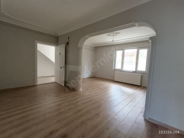 MERKEZİ KONUMDA GENİŞ FERAH ÇOK KULLANIŞLI SATILIK 2+1 DAİRE - Görsel 7