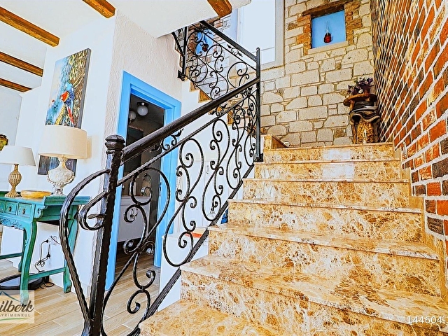 Çeşme Alaçatı Merkeze Yakın Nilberkden Havuzlu Satılık Villa - Görsel 15