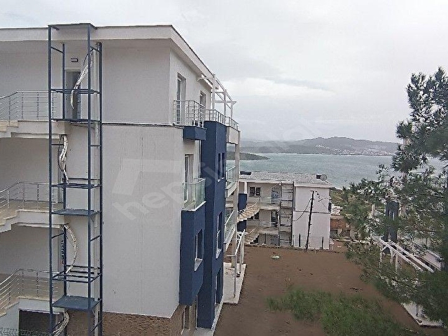 Kıyıkışlacık Köyünde sitede modern yapılı sıfır bahçe kullanımlı 2+1 kullanışlı daire - Görsel 14
