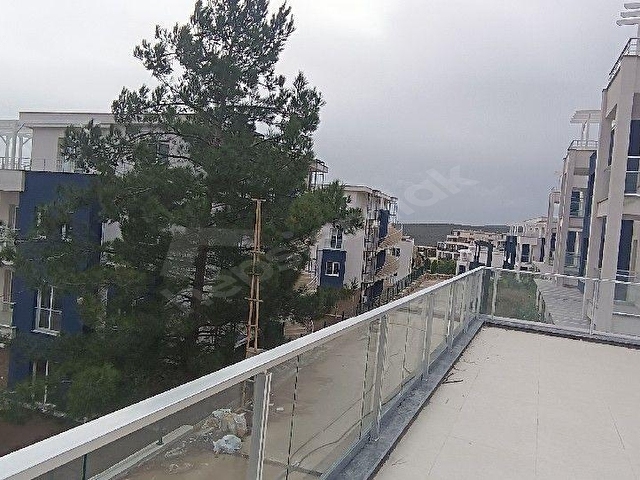 Kıyıkışlacık Köyünde sitede modern yapılı sıfır bahçe kullanımlı 2+1 kullanışlı daire - Görsel 18
