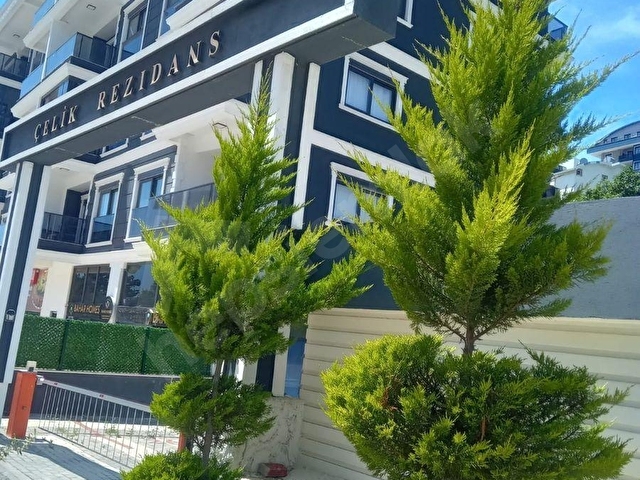 Alanya Avsallarda Deniz Gören 5+1 Havuzlu Satılık Dublex Daire