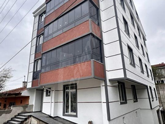 ÇAYIRALTI EMLAKTAN FATİH SULTAN MEHMET MAHDE SATILIK 2+1 DAİRE