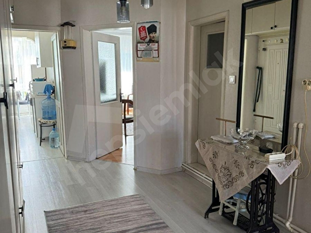 NOKTA EMLAK | ÇARŞI MERKEZDE ARA KAT 2+1 BAKIMLI DAİRE - Görsel 17