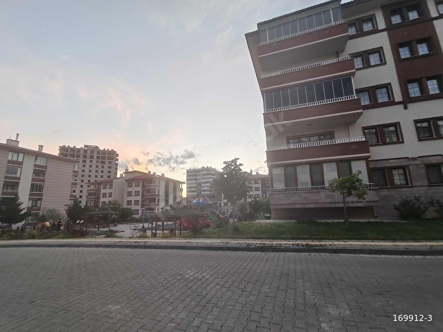 İLDEM YEŞİLYURT ESNAF TOKİ 3+1 YAPILI KÖŞE DAİRE - Görsel 8