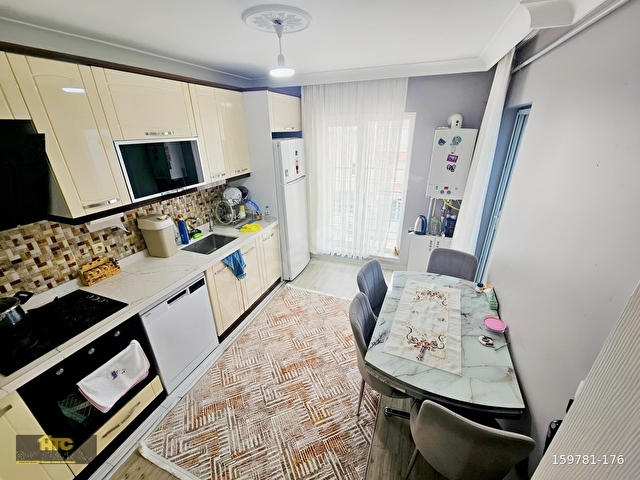 *HTCden ARAKAT ÖNCEPHE İSKANLI MERKEZİN GÖBEĞİNDE FIRSAT 3+1* - Görsel 2